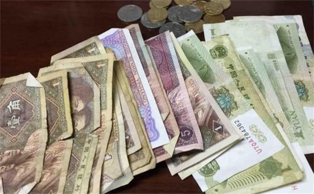 考上大学不去上，拿着3元闯深圳，收破烂年赚400万元，他咋干的？