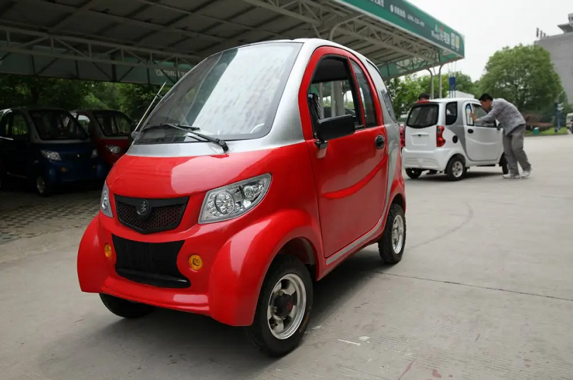 1万出头的2款电动四轮车,最大续航180公里,有空调,适合老年人