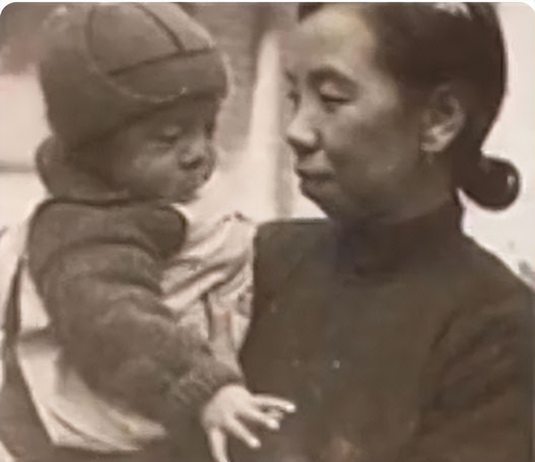 不仅名气大，军衔也高到吓人！这12个明星，个个一身正气堪称清流