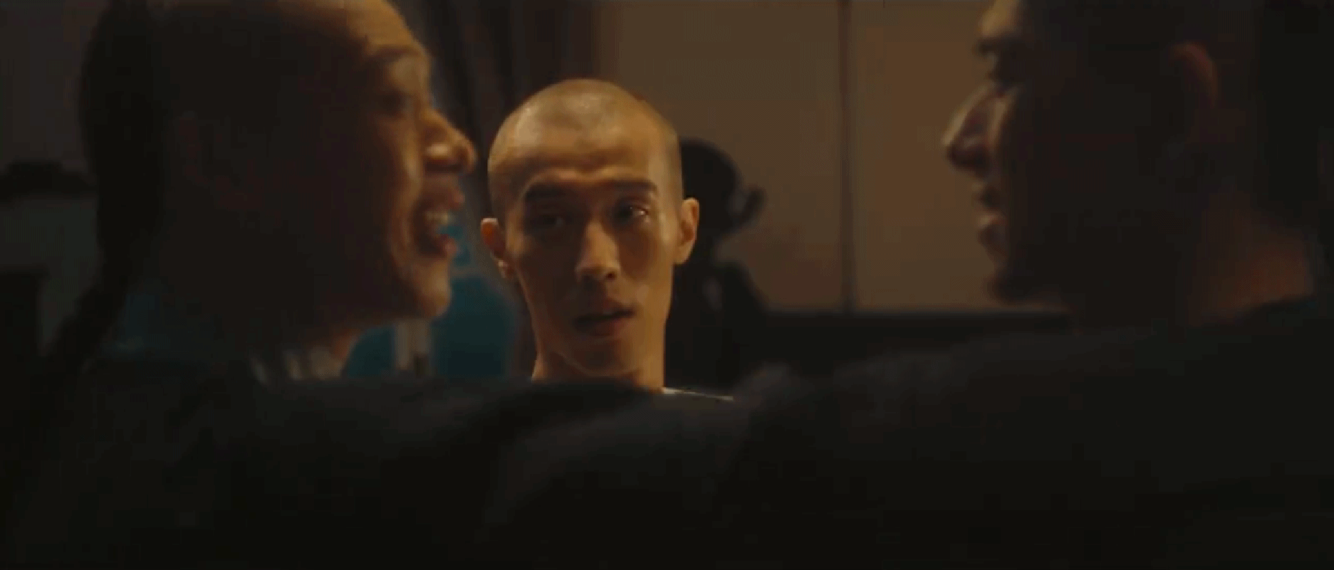 橘子晚报/大本洛佩兹结婚，邓紫棋改微博名字