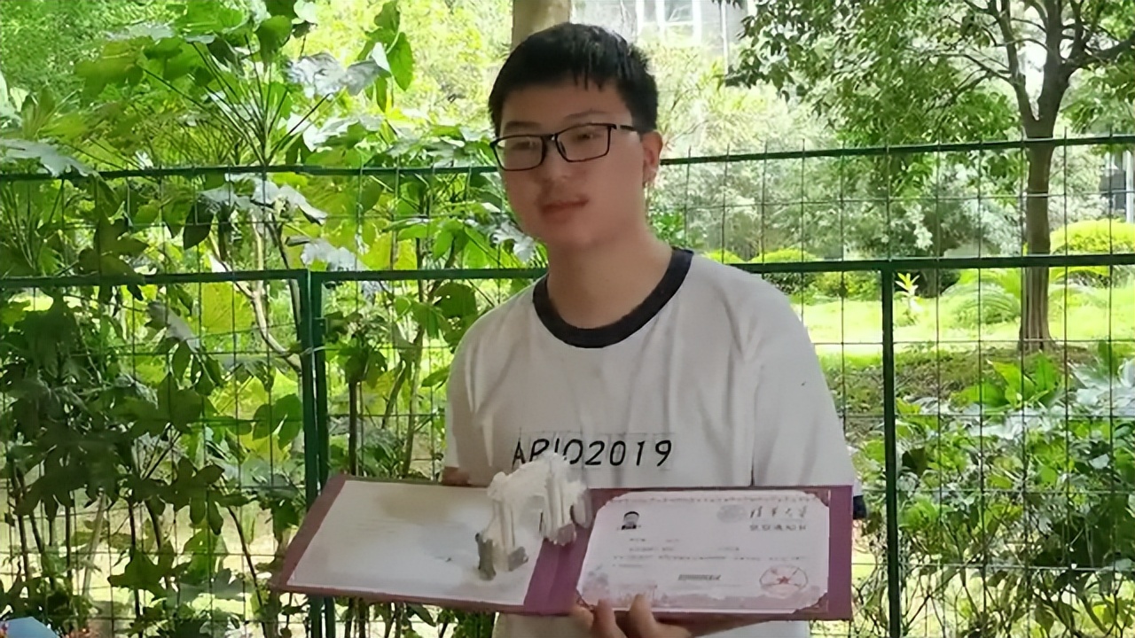 喜讯！陕西省10名学霸提前被清北录取，这3所中学堪称名校收割机