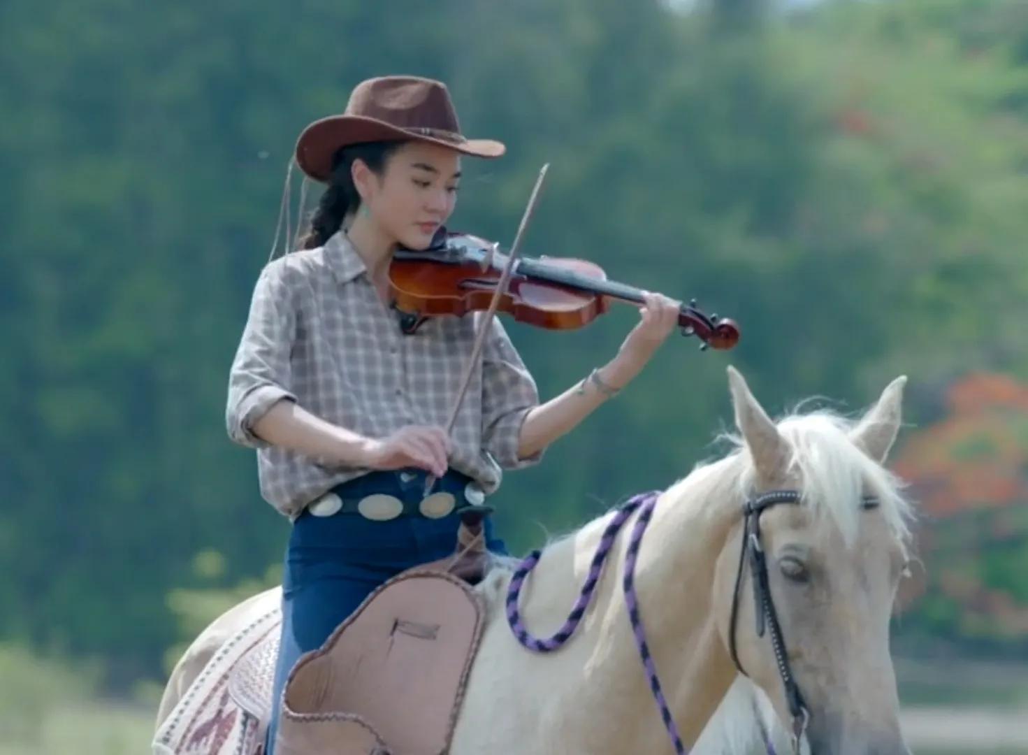 新剧推荐 回归大地，男主女主演技颜值都超高，暂时更新2集