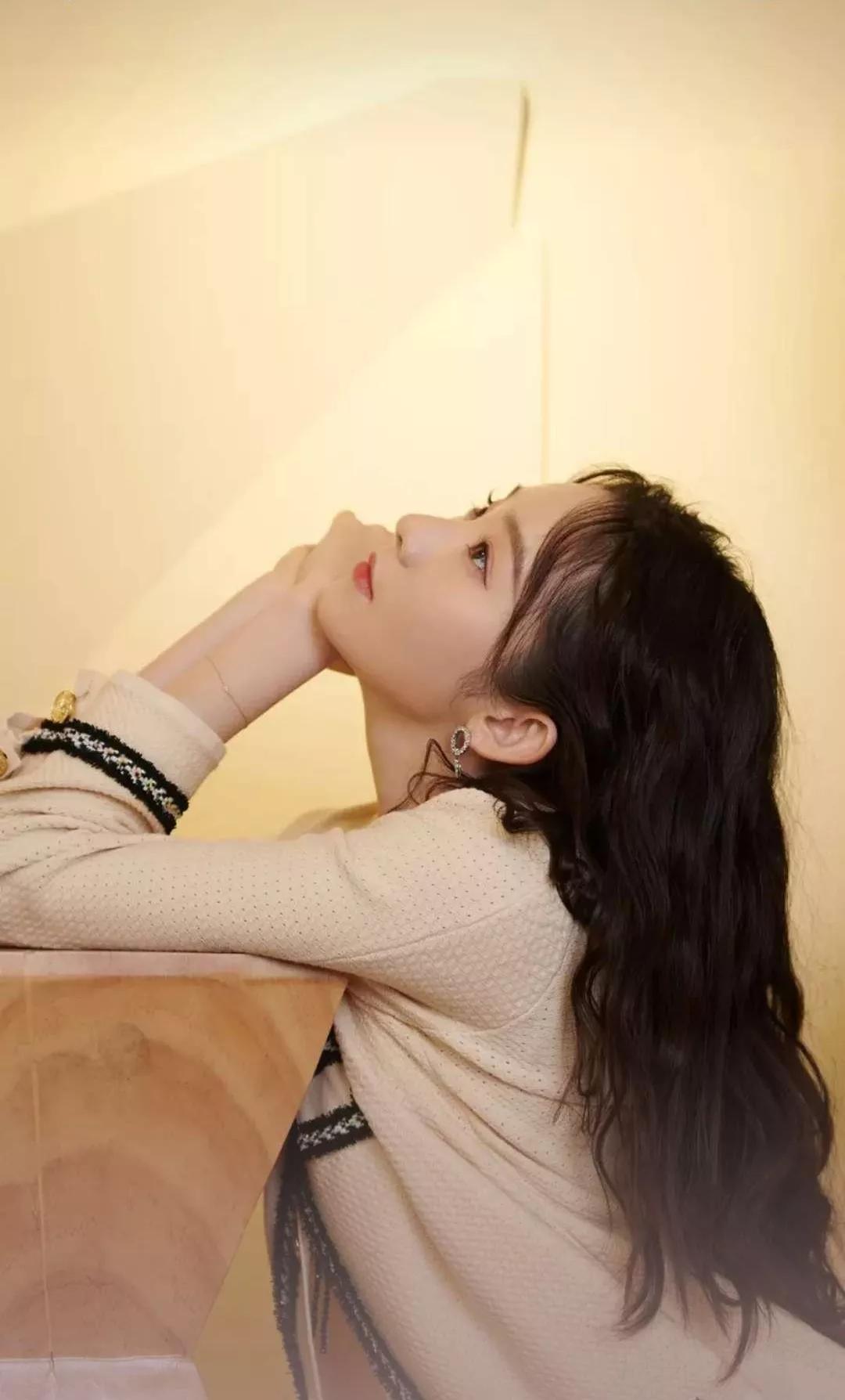 手机桌面，明星祝绪丹、黄梦莹、王艺瑾和张艺凡