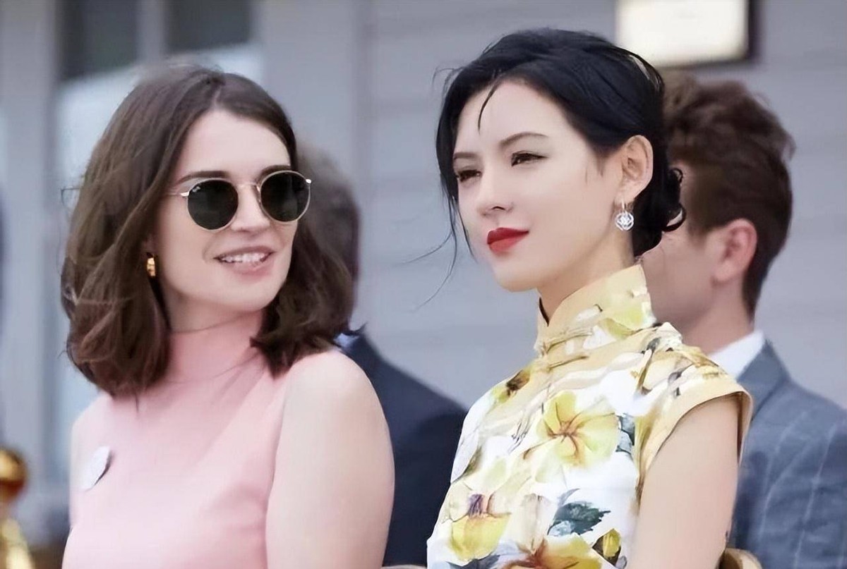 16对中外明星同框,耀眼的“东方美”不输国际咖,举手投足皆风情