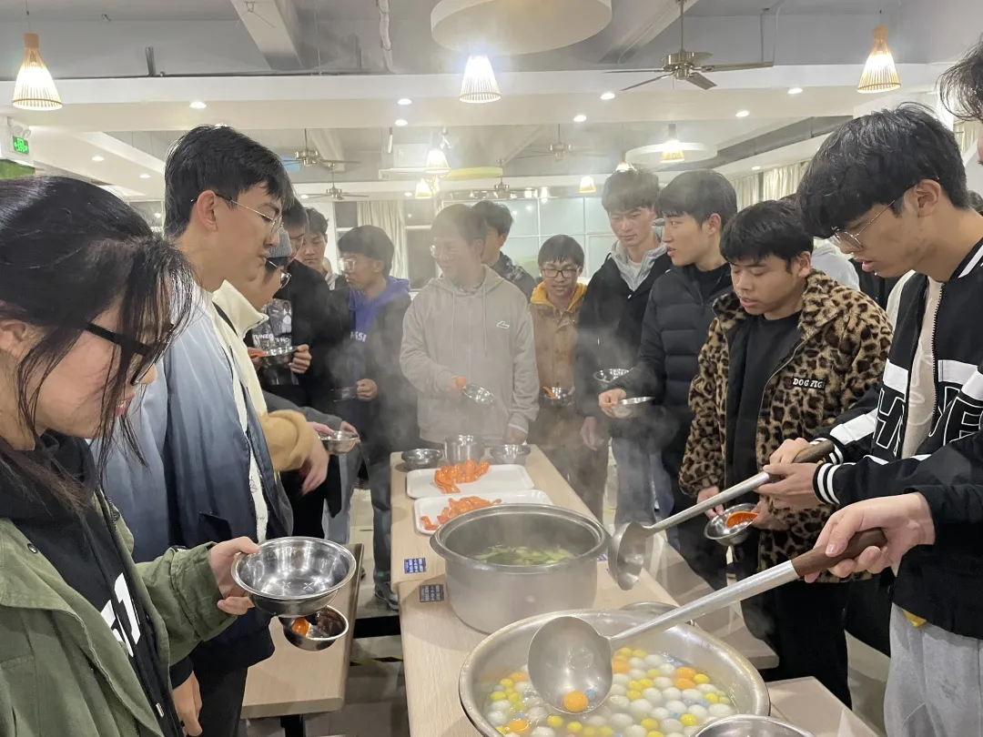 温暖冬至 | 人工智能学院2021级电信类3班开展“暖心冬至”主题活动