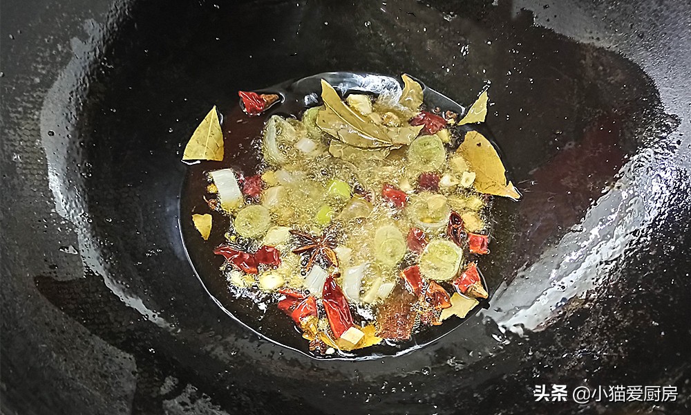 圖片[7]-家常萵筍紅燒肥腸這種做法 軟糯入味 好吃不膩 用來下飯特別香-起舞食譜網