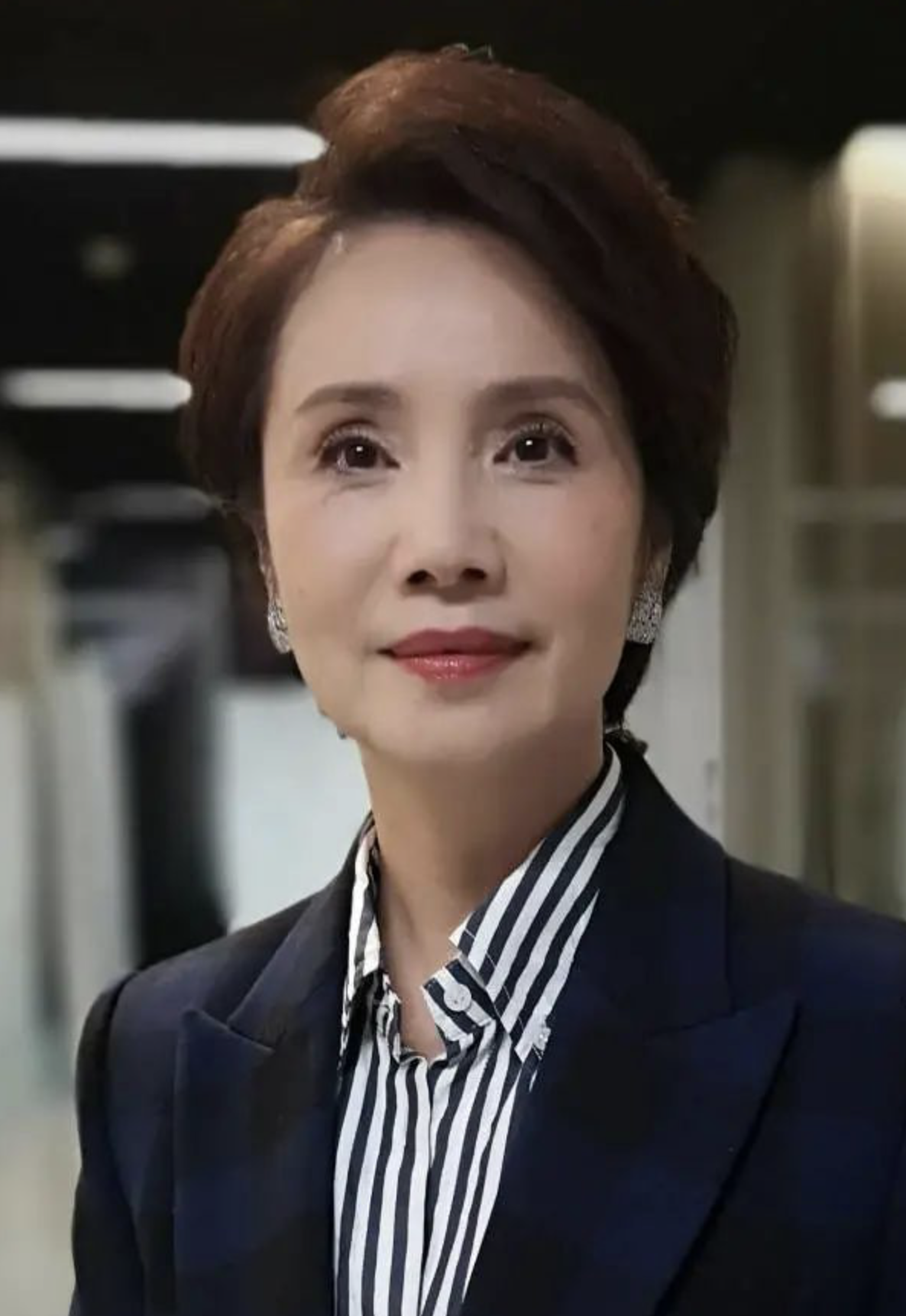 主播徐俐:与前夫相伴10年离婚,二婚丈夫给了她和儿子温暖人生