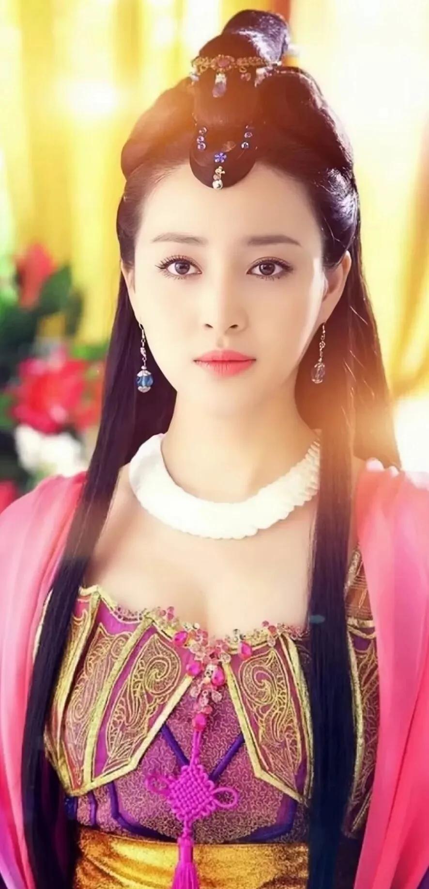 甘婷婷古装扮相还挺美的