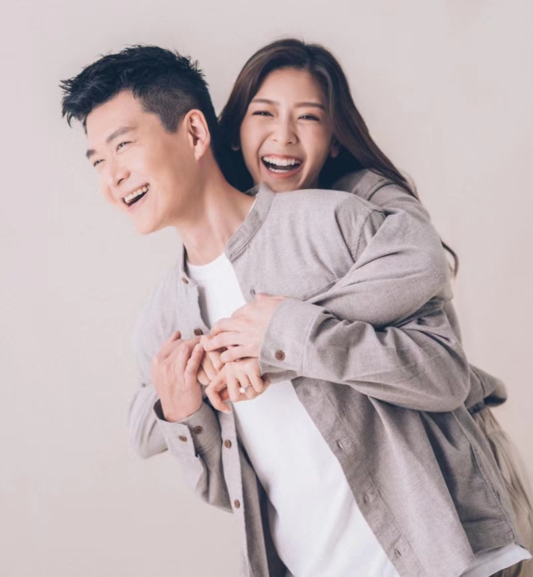 富贵！香港人气女神成功转型当KOL，升级豪门少奶奶夫家家境显赫