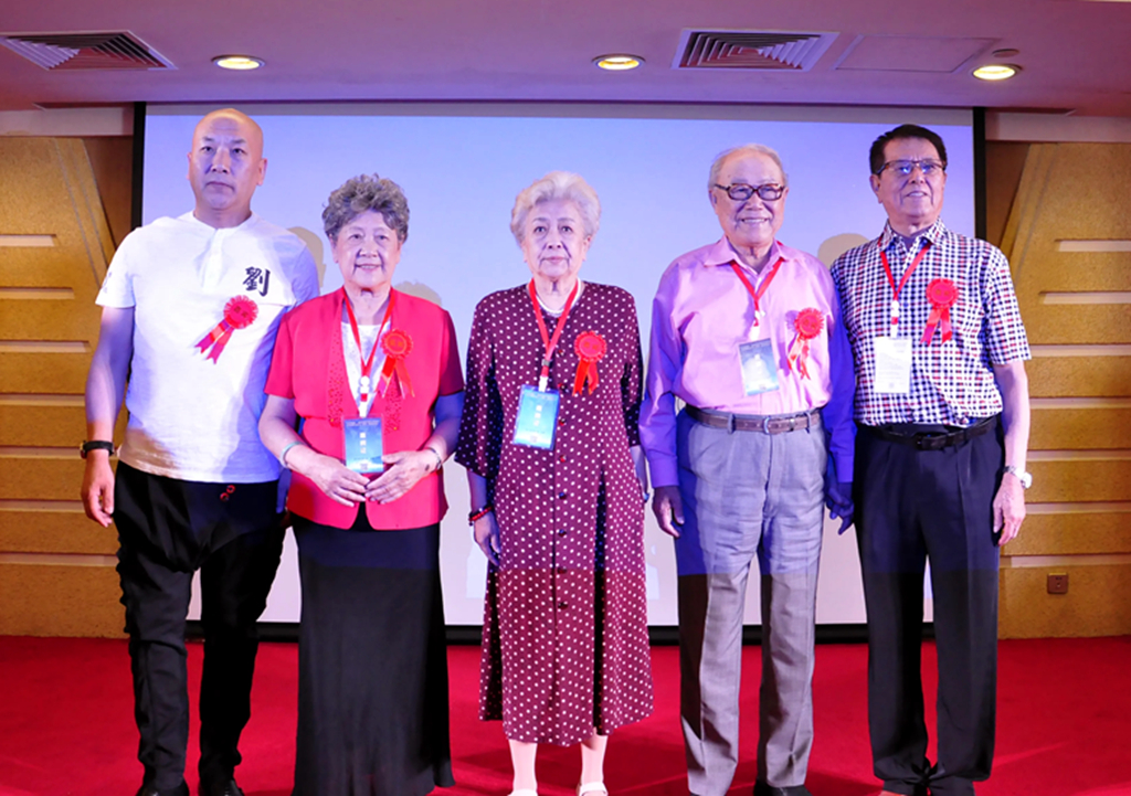 《早春二月》，诗情浓郁，阵容豪华，可惜主演除谢芳外，大多去世