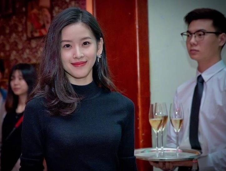 章泽天，嫁给刘强东7年，她的聪明让人刮目相看