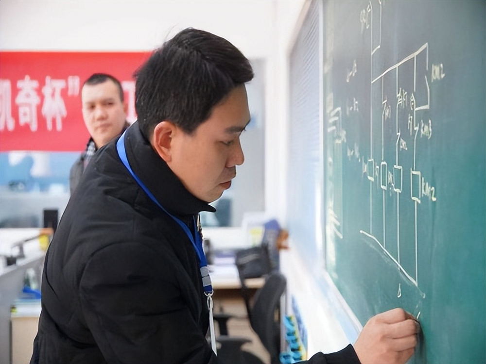 华阳和高新区哪里可以学电工？华阳电工培训学校