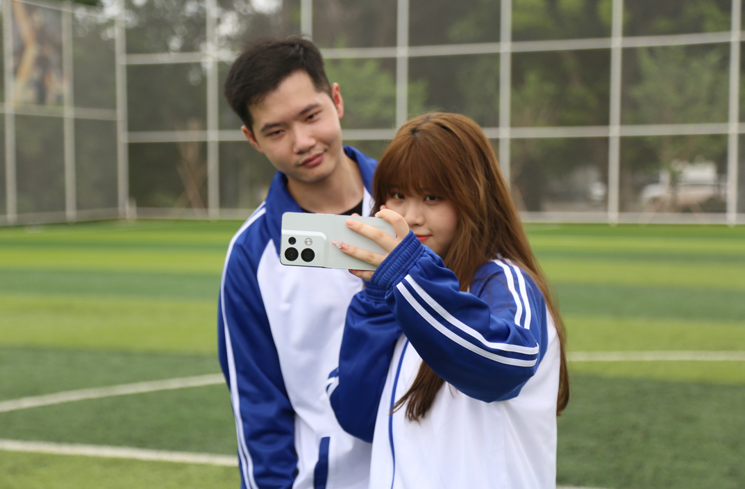 从单人到合影，怎么用手机拍出难忘毕业照？规避这些雷区很重要