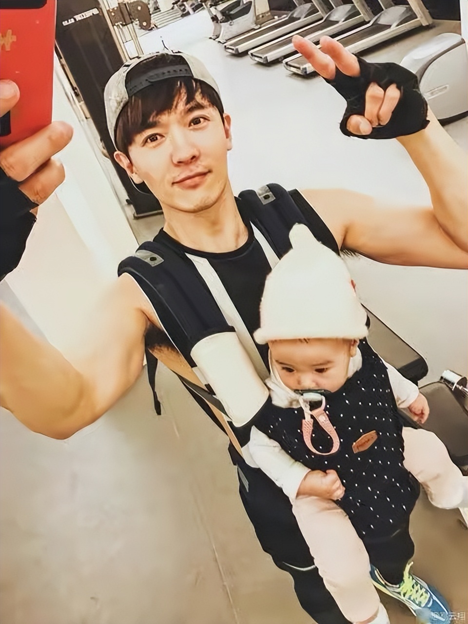 董璇高云翔离婚三年，两个人的生活，一个天上一个地下