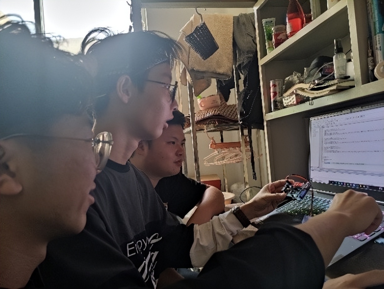 智能医学工程专业｜携手智能医学，“医”起拥抱未来