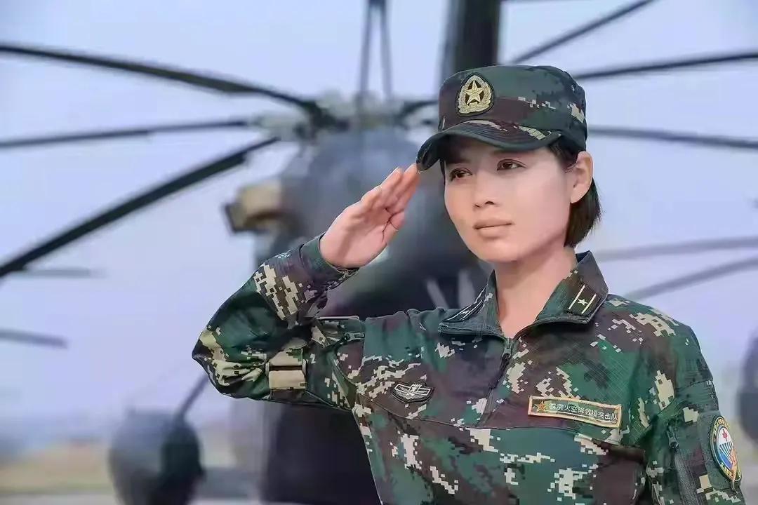 什么才叫铿锵玫瑰-铿锵玫瑰是什么意思