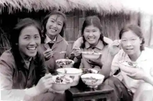 60年代,70年代,80年代中国非常真实的60张老照片,致敬青春