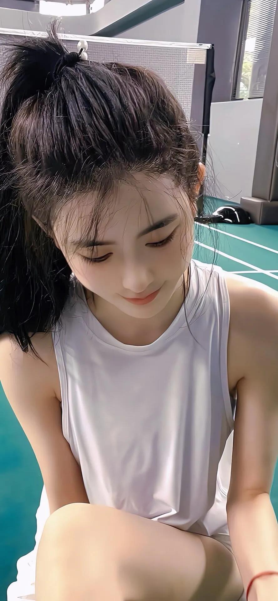 00后容颜完全碾压90、80后，美貌属于她们