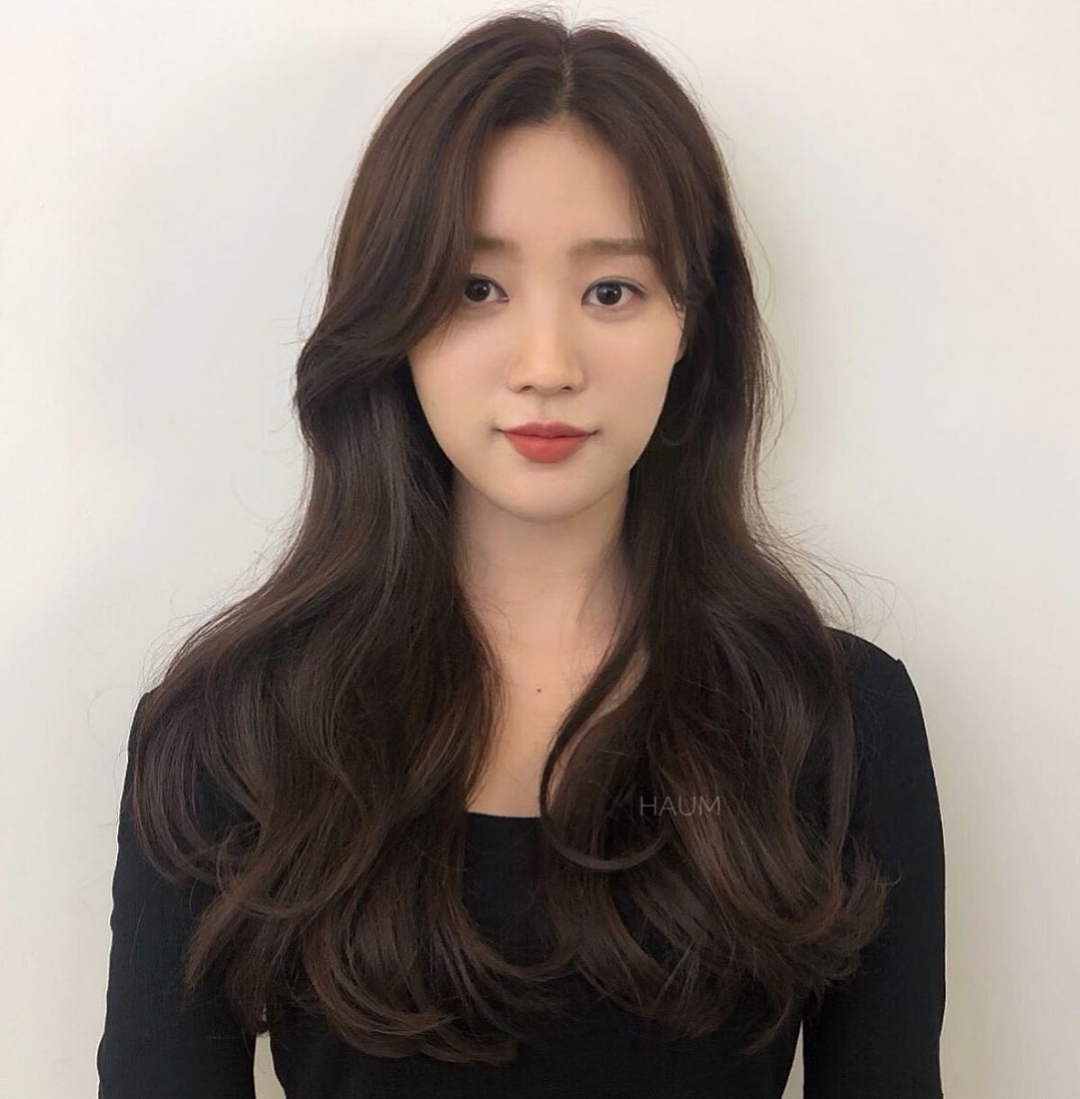 长发卷发发型(女士长发卷发发型图片)-我的快乐小窝