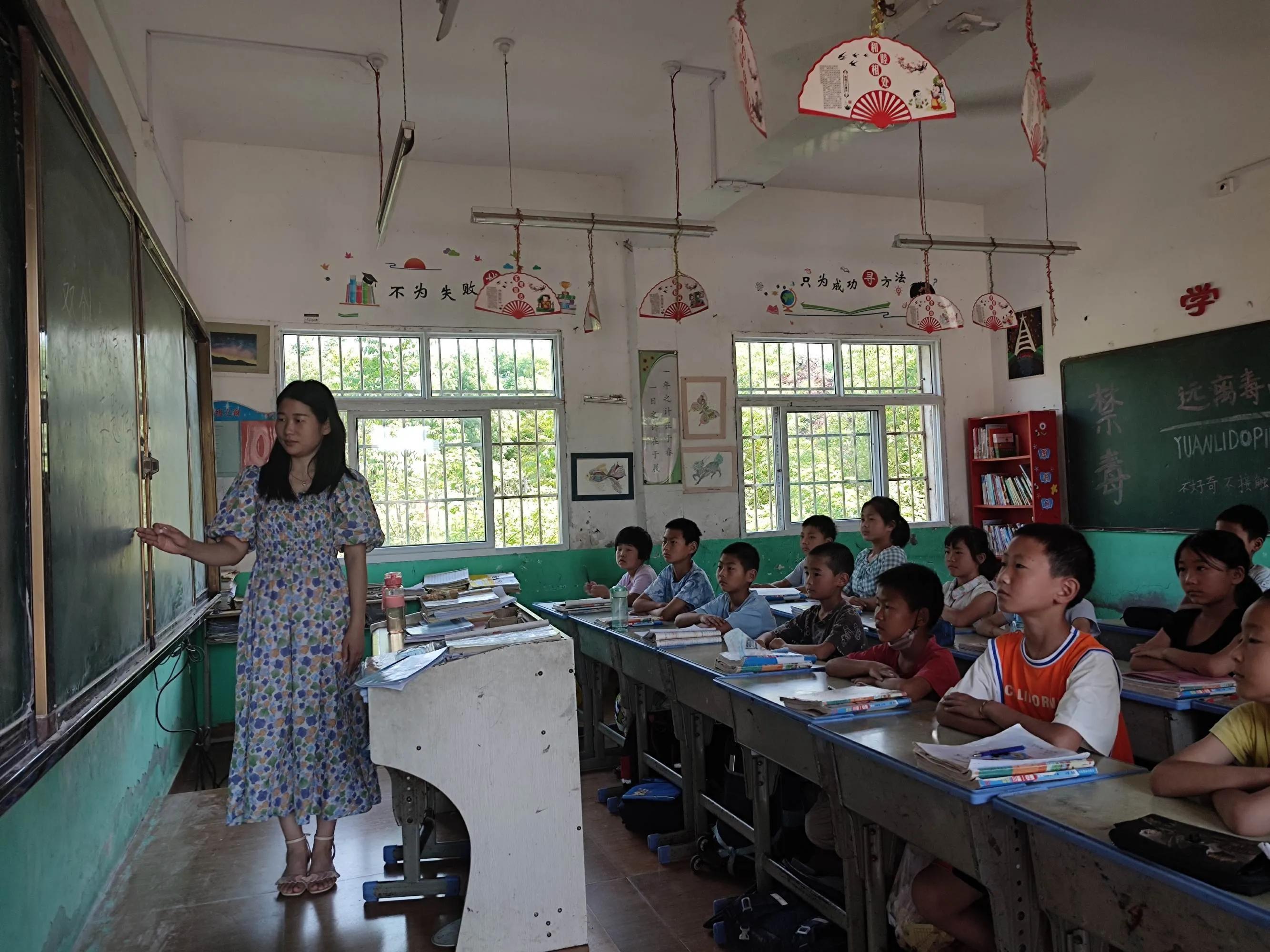 九重镇渠首朝阳小学“三化教育”诗词雅韵润校园(图4)