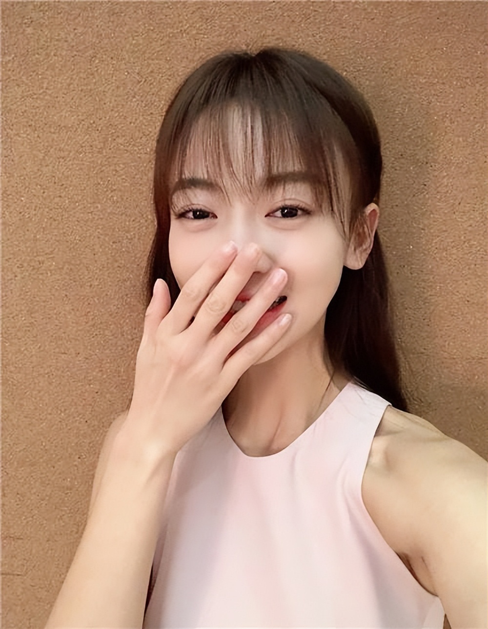 瘦到病态、整容成瘾，痴迷于少女人设，内娱的畸形审美太可怕