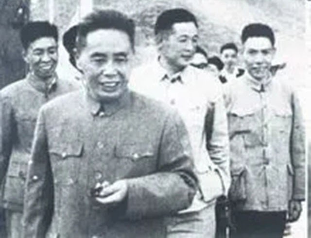 中国几大军区(1955年，我国成立12大军区，主要领导都有谁？)