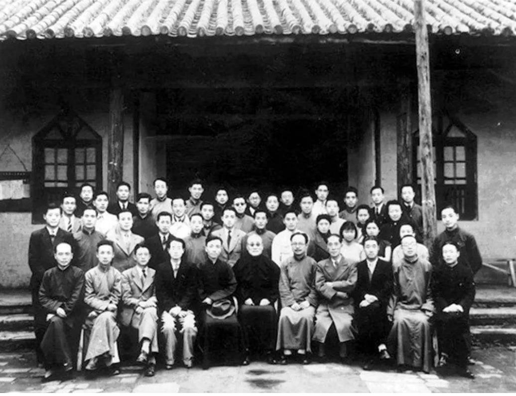 十万学生十万军，西南联大抗日记：不止有知识，更有热血豪情