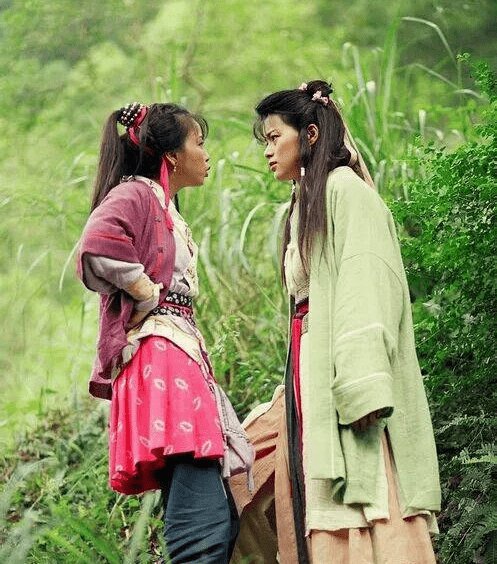 还记得天龙八部中的阿朱吗？戏红人不红，今淡泊名利前往美国念书