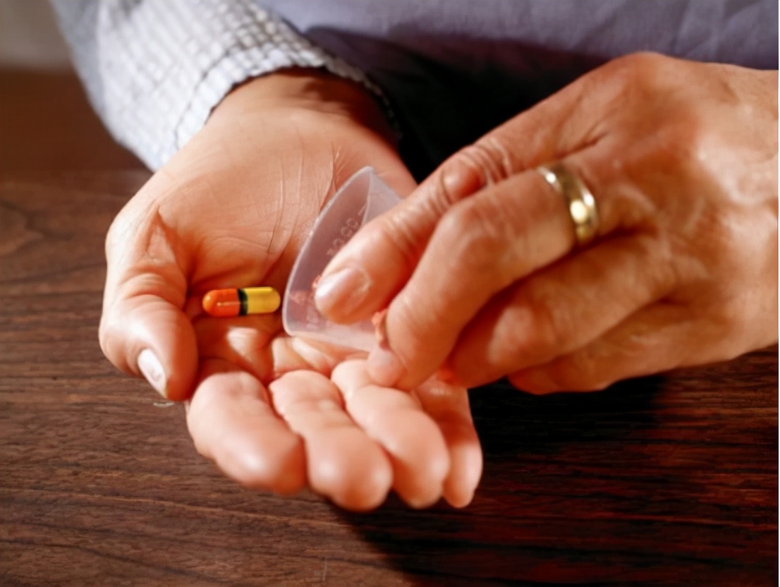 心肌缺血吃什么药最好？医生说出了实话！吃心肌缺血的药