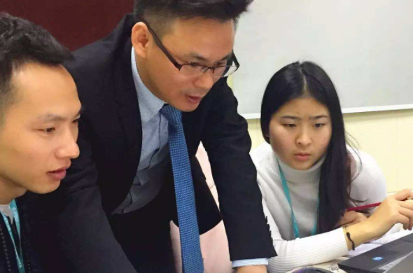 大学生想提高学历含金量，不料被培训机构坑了，大学生要引以为戒