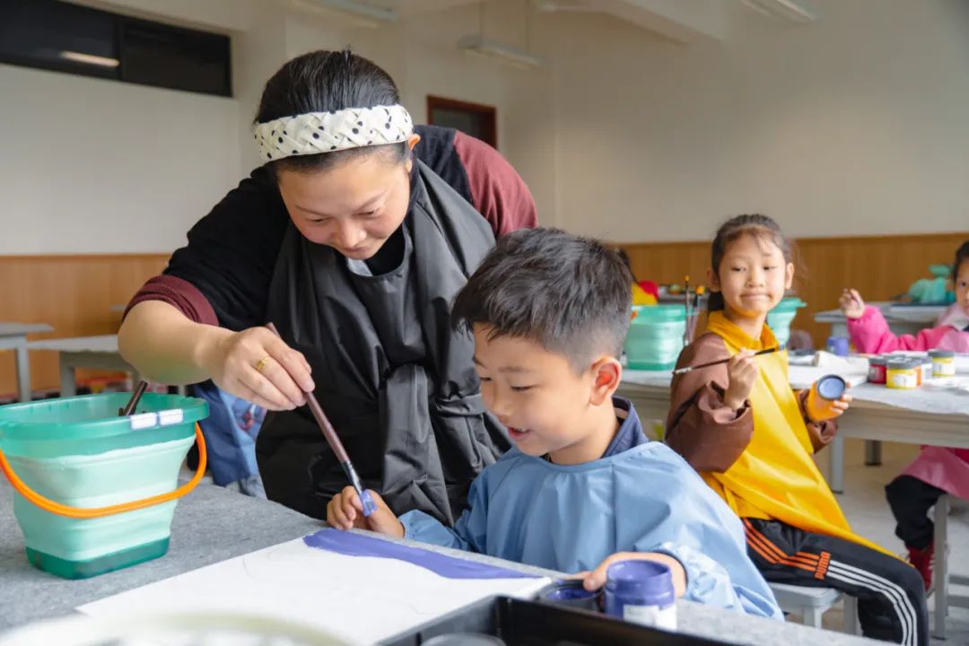 用心托管 安心托付丨双流实小外国语学校周末托管