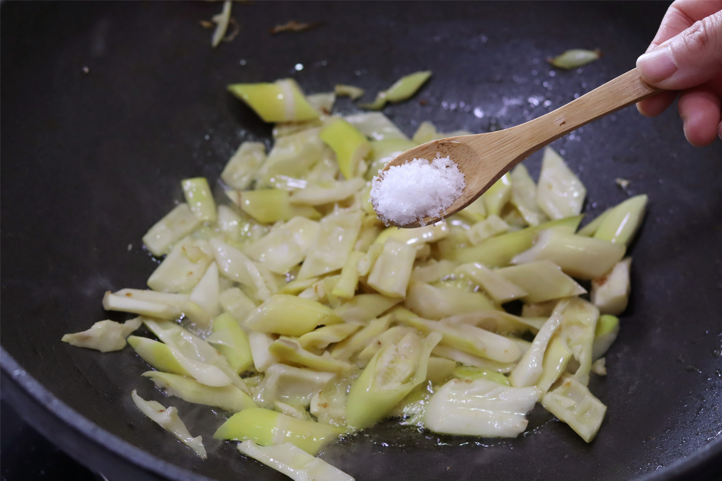 陽春三月，推薦8道“黃金菜”，營養豐富，順應季節，舒坦過春天