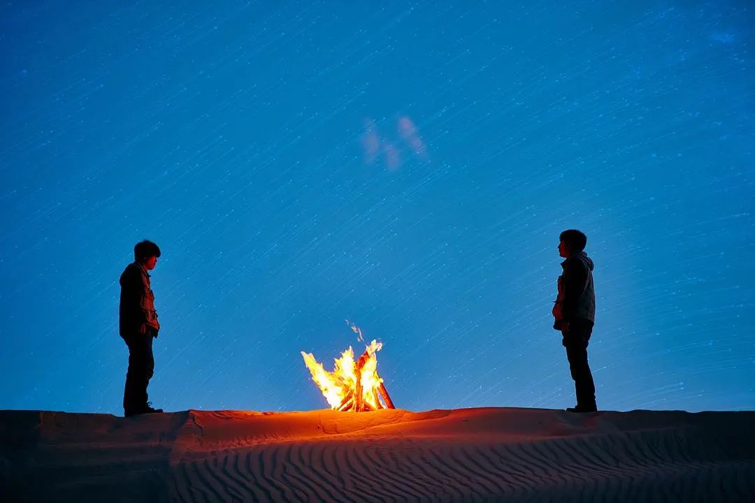 当然有好看的网络电影，《目中无人》可以，但《远山淡影》还不行