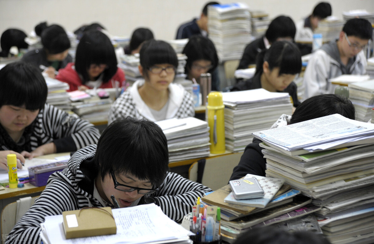 高考填志愿如何选择大学专业，过来人提出中肯的5条建议，收藏