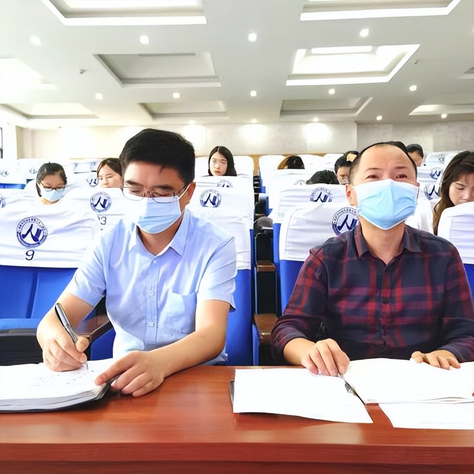 成都市双流区科研课题小学第二联组开展交流研讨活动