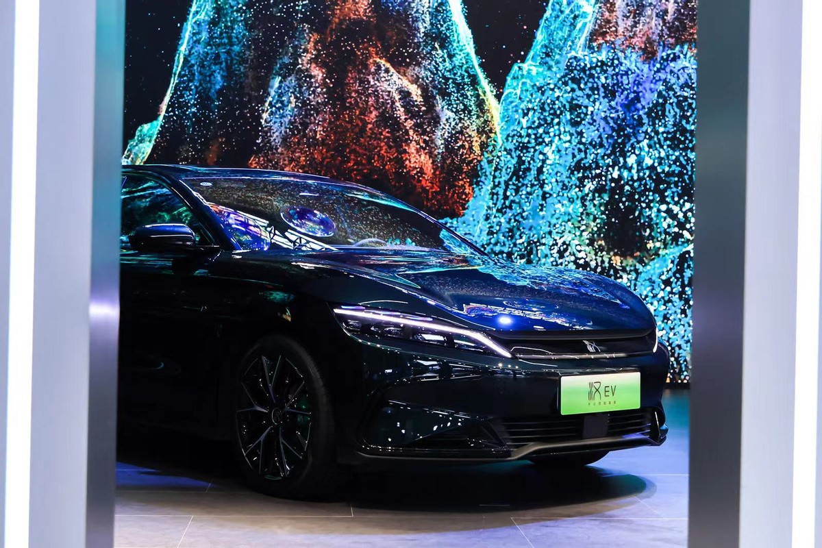 比亞迪展示新能源汽車行業(yè)“標桿”
