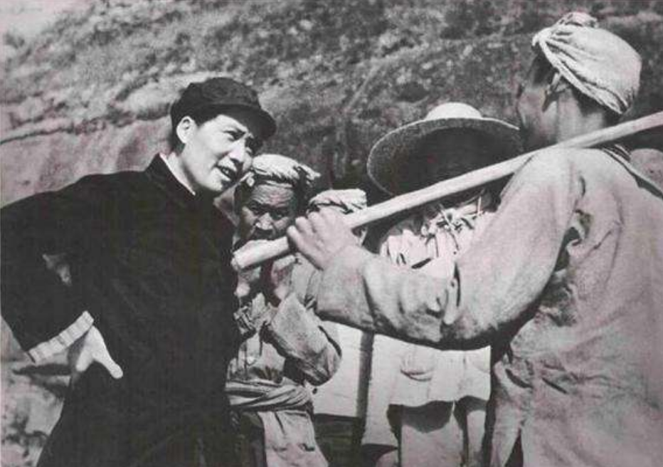 76年毛主席临终前要来纸笔，给华国锋留下一句话：你办事，我放心