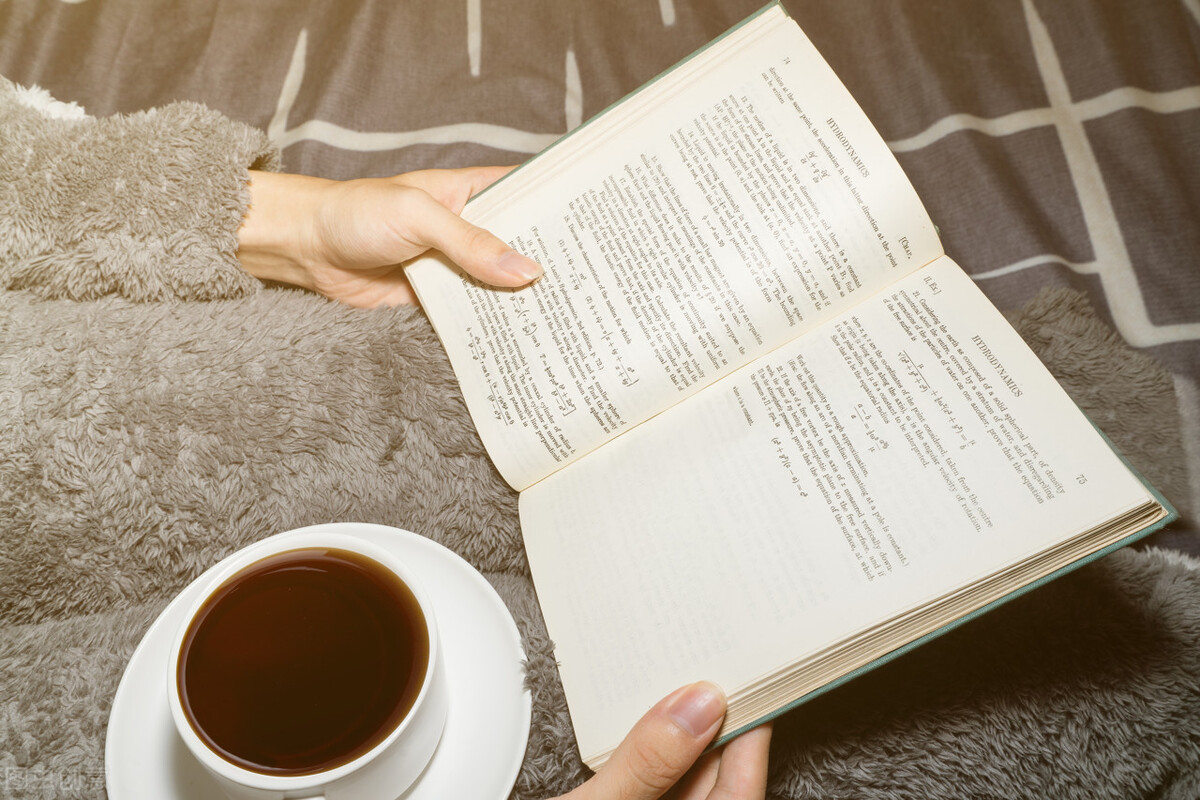 作为一名教师，读不出一本书的中心思想