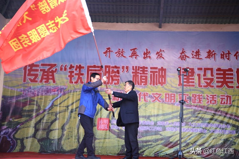 瑞昌市武蛟乡：“铁肩膀”文化艺术服务队唱响乡村振兴乐章