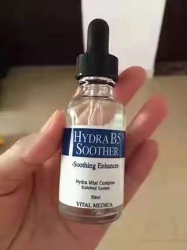 張阿姨己50+瞭，皮膚白裡透紅還沒皺紋，是怎麼做到的？