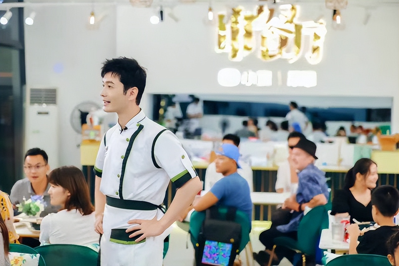 中餐厅6常驻嘉宾阵容曝光？陈立农张若昀谭松韵等人助阵黄晓明