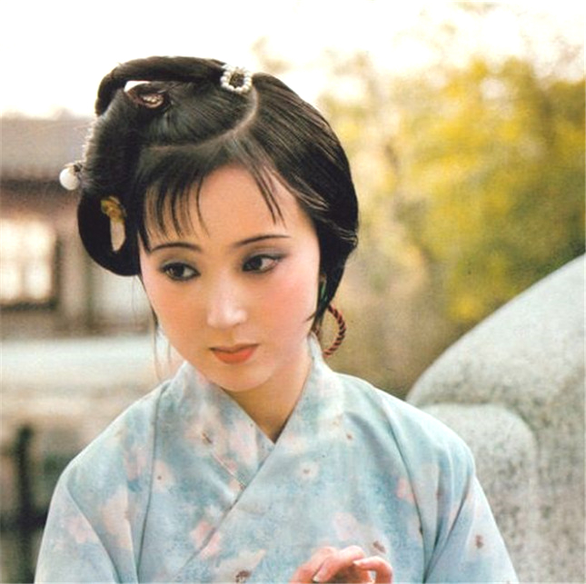 史湘云结局为什么被卖(史湘云的结局在哪一回提到) - 泉兴百科