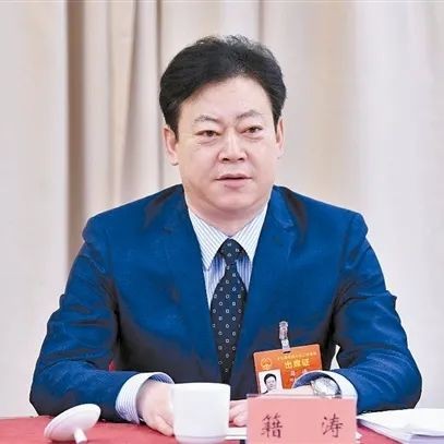 两会召开！这56位人大代表、政协委员进京履职，全部来自重庆同一大学！