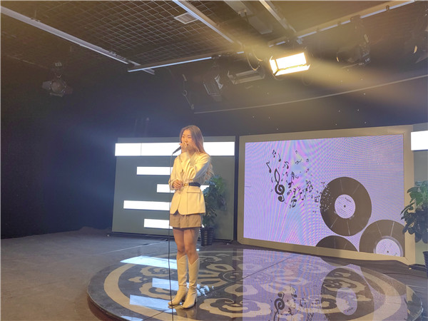 西安音乐学院2018级流行演唱专业吕乐洋（吕昱萱）毕业音乐会举行