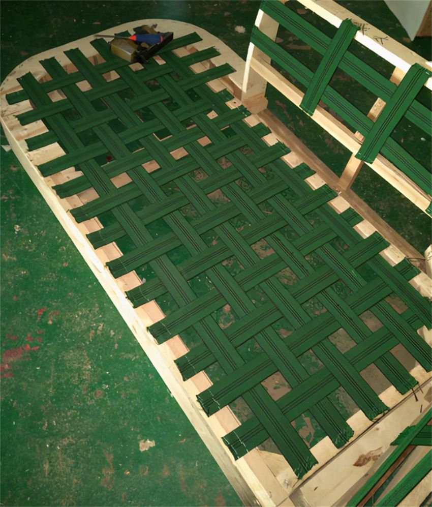 买蛇形弹簧 绷带的沙发,不买纯绷带沙发