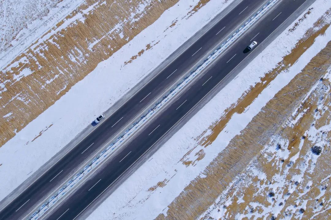 自驾新疆，经S21沙漠高速去禾木看雪，5天花费需要多少？怎么玩？