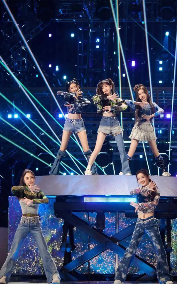 王心凌和他们最近合唱歌唱 星星点灯