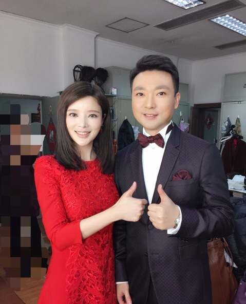 著名主播胡蝶：进央视前流过眼泪，嫁大丈夫陆川没有恨嫁心理