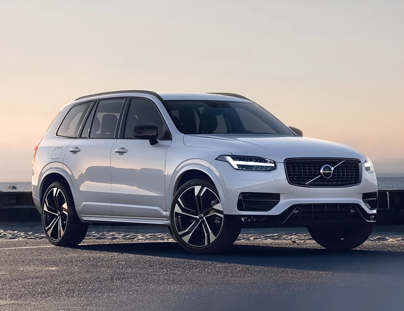 都說豪華品牌“養車貴”，看了XC90才知道，同為豪車費用卻差不少
