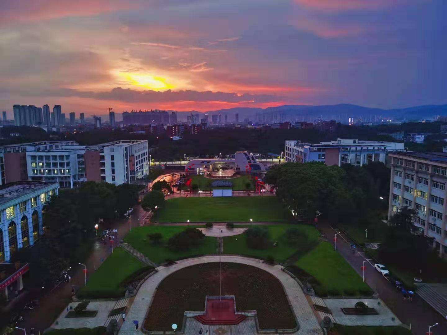 同濟大學滬西校區華東交通大學